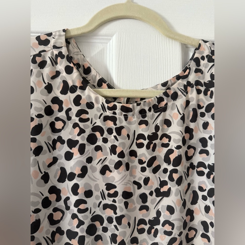 LOFT Plus Size 22 Leopard Print Blouse 🐾 - Picture 4 of 11